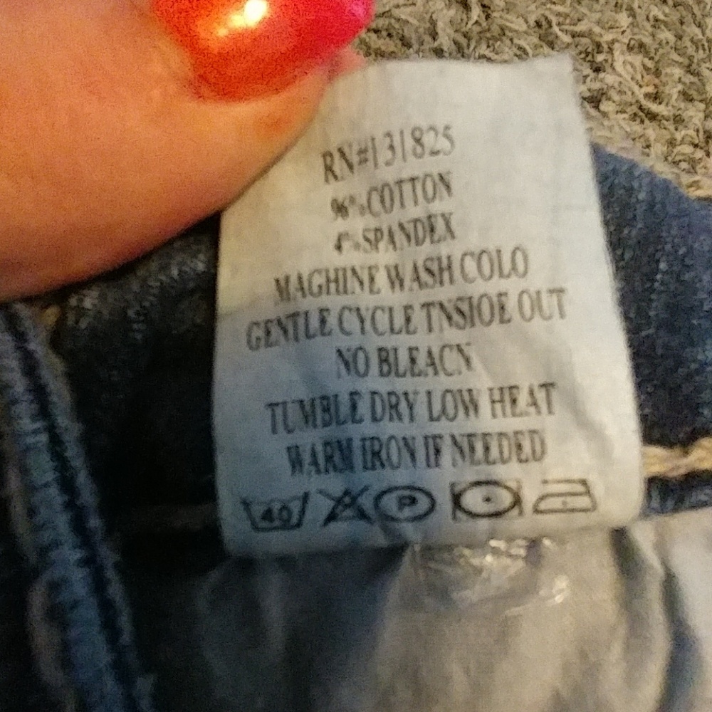 Capris - Picture 4 of 4